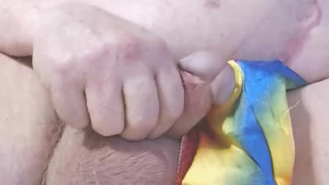 Snapshot of cap49908 chatting on 10.27.25 cap online show from 10.27.25