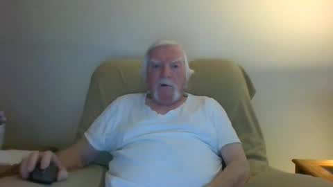 Snapshot of capecod21 chatting on 02.22.25 capecod21 online show from 02.22.25