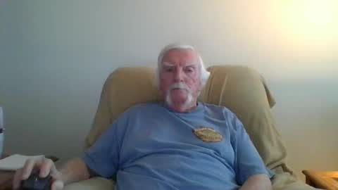 Snapshot of capecod21 chatting on 02.23.25 capecod21 online show from 02.23.25