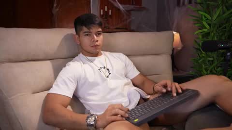 Snapshot of capizzi_ chatting on 11.02.25 David Capizzi online show from 11.02.25