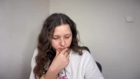 Snapshot of cappuccinokiss chatting on 02.05.26 Emma online show from 02.05.26