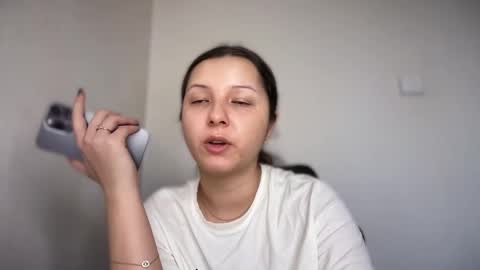 Snapshot of cappuccinokiss chatting on 03.16.26 Emma online show from 03.16.26