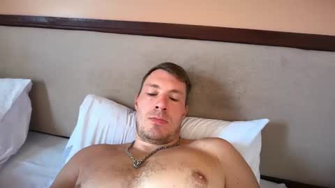 Snapshot of capt_oliver chatting on 07.29.26 follow my twitter online show from 07.29.26