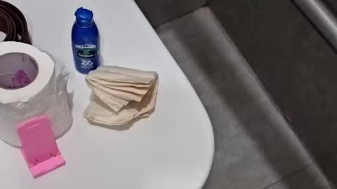 Snapshot of captain_juicyprecum chatting on 01.23.25 captian juicyprecum online show from 01.23.25