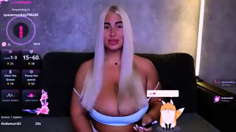 Snapshot of cara__harris chatting on 06.25.26 . . online show from 06.25.26