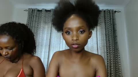 Snapshot of carababey chatting on 02.15.25 carababey online show from 02.15.25