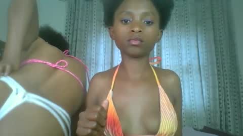 Snapshot of carababey chatting on 02.16.25 carababey online show from 02.16.25