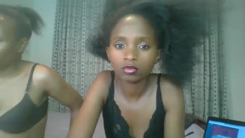 Snapshot of carababey chatting on 02.17.25 carababey online show from 02.17.25