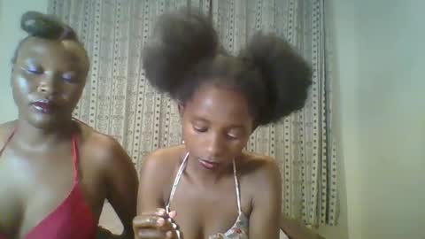 Snapshot of carababey chatting on 02.19.25 carababey online show from 02.19.25