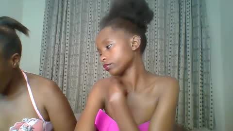 Snapshot of carababey chatting on 02.24.25 carababey online show from 02.24.25