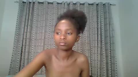 Snapshot of carababey chatting on 02.27.25 carababey online show from 02.27.25