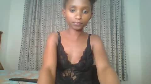 Snapshot of carababey chatting on 03.04.25 carababey online show from 03.04.25