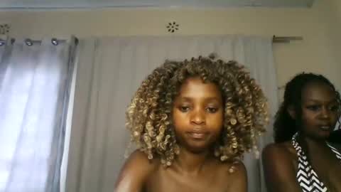 Snapshot of carababey chatting on 01.18.26 carababey online show from 01.18.26