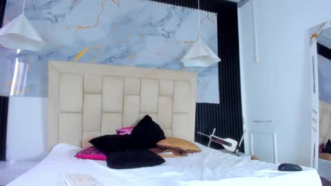 Snapshot of caraiosh_ chatting on 02.02.26 Cara online show from 02.02.26