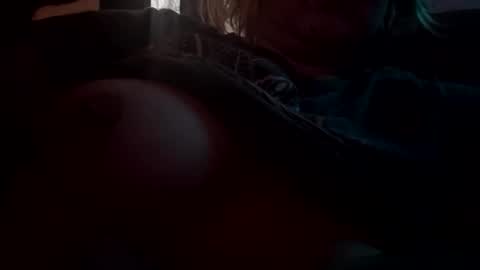 Snapshot of caramel_marshmallow chatting on 12.17.25 caramel_marshmallow online show from 12.17.25