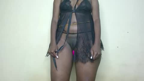 Snapshot of caramelebony_ chatting on 01.09.25 caramelebony_ online show from 01.09.25