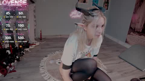 NONA    follow online show from 10.27.25