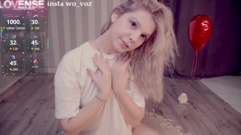 Snapshot of careful_i_bite chatting on 02.18.26 NONA follow online show from 02.18.26