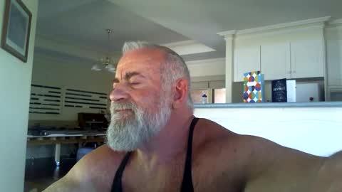 Snapshot of carey888 chatting on 11.12.25 C A Rey online show from 11.12.25