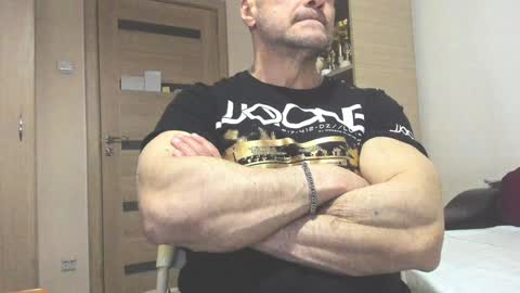 Snapshot of carin_the_body chatting on 01.25.25 Laz online show from 01.25.25