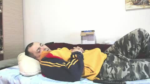 Snapshot of carin_the_body chatting on 02.08.25 Laz online show from 02.08.25