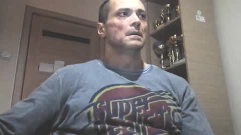 Snapshot of carin_the_body chatting on 10.18.25 Laz online show from 10.18.25