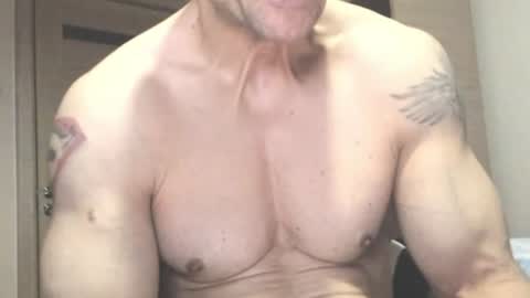 Snapshot of carin_the_body chatting on 06.15.26 Laz online show from 06.15.26