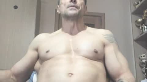 Snapshot of carin_the_body chatting on 06.18.26 Laz online show from 06.18.26