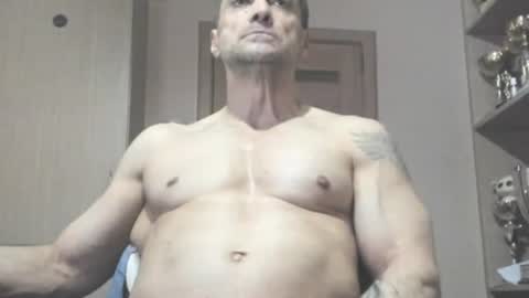 Snapshot of carin_the_body chatting on 06.18.26 Laz online show from 06.18.26