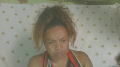 Snapshot of carinesexy69 chatting on 02.27.26 carinesexy69 online show from 02.27.26