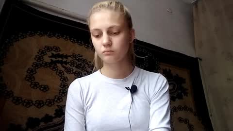 Snapshot of carissaalderson chatting on 05.01.26 Kira online show from 05.01.26