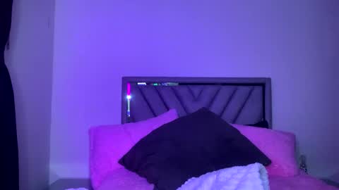 Snapshot of carla_santini chatting on 01.31.25 Carla Santini online show from 01.31.25