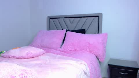 Snapshot of carla_santini chatting on 03.02.25 Carla Santini online show from 03.02.25