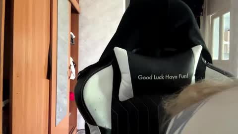 Lesly online show from 04.30.26