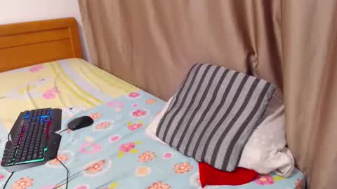 Snapshot of carlasweet00 chatting on 01.08.26 carlasweet00 online show from 01.08.26