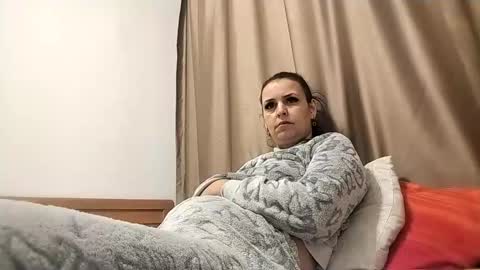 Snapshot of carlasweet00 chatting on 02.13.26 carlasweet00 online show from 02.13.26