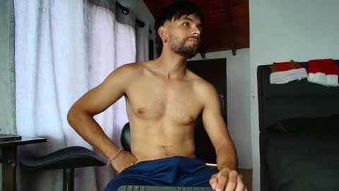 Snapshot of carlbadams96 chatting on 12.24.24 sebasfit online show from 12.24.24