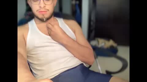 Snapshot of carlcarlinches4 chatting on 01.10.25 carlcarlinches4 online show from 01.10.25