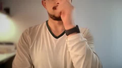 Snapshot of carlcarlinches4 chatting on 12.19.25 carlcarlinches4 online show from 12.19.25