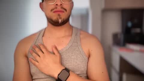 Snapshot of carlcarlinches4 chatting on 01.08.26 carlcarlinches4 online show from 01.08.26