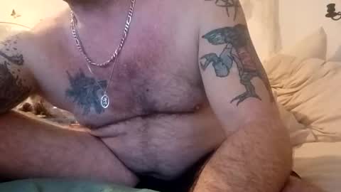 Snapshot of carldhammers chatting on 12.17.25 carldhammers online show from 12.17.25