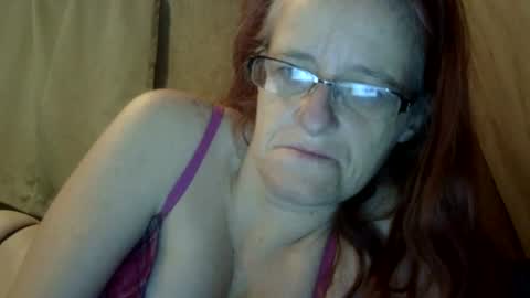carleeswoman08 online show from 01.31.25