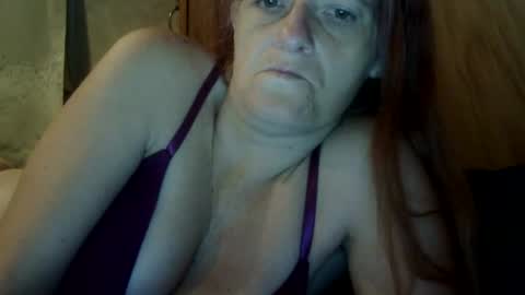 carleeswoman08 online show from 10.24.25