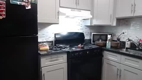 Snapshot of carliecreams chatting on 01.12.26 Carlie online show from 01.12.26