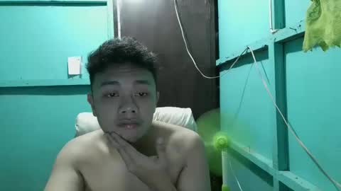 Snapshot of carlo_loverboy chatting on 01.08.25 carlo_loverboy online show from 01.08.25