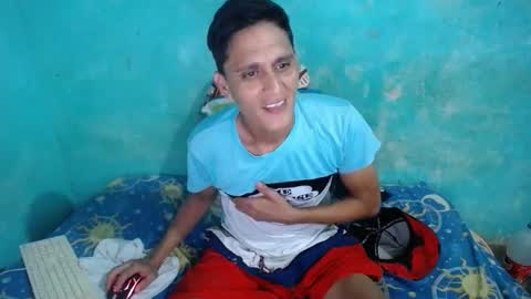 Snapshot of carlos_steven chatting on 05.15.26 carlos_steven online show from 05.15.26
