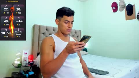 Snapshot of carloshero69 chatting on 02.10.26 carloshero69 online show from 02.10.26