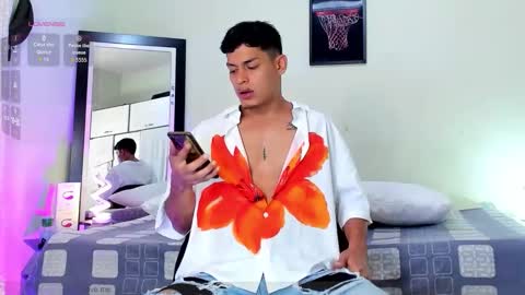 Snapshot of carloshero69 chatting on 04.29.26 carloshero69 online show from 04.29.26