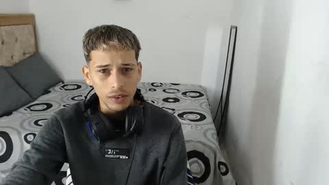 carlossmi01 online show from 10.22.25