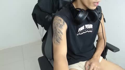 carlossmi01 online show from 12.02.25